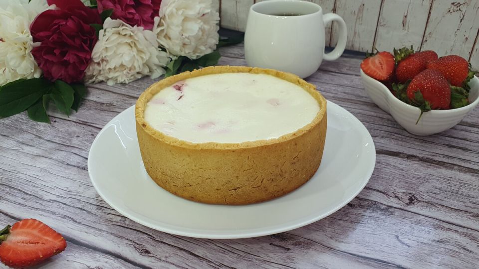 ПП пирог с клубникой: легкий и вкусный десерт для настоящих гурманов