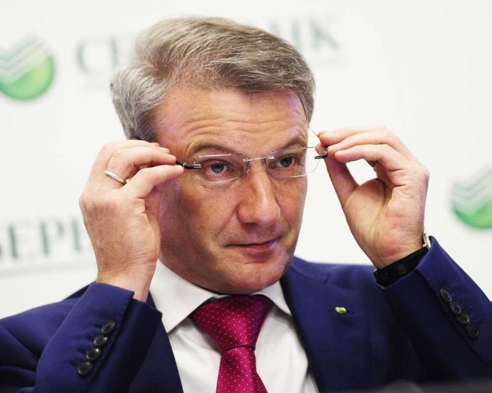 Как заблокировать списание долгов с банковского счета без суда — практическое руководство