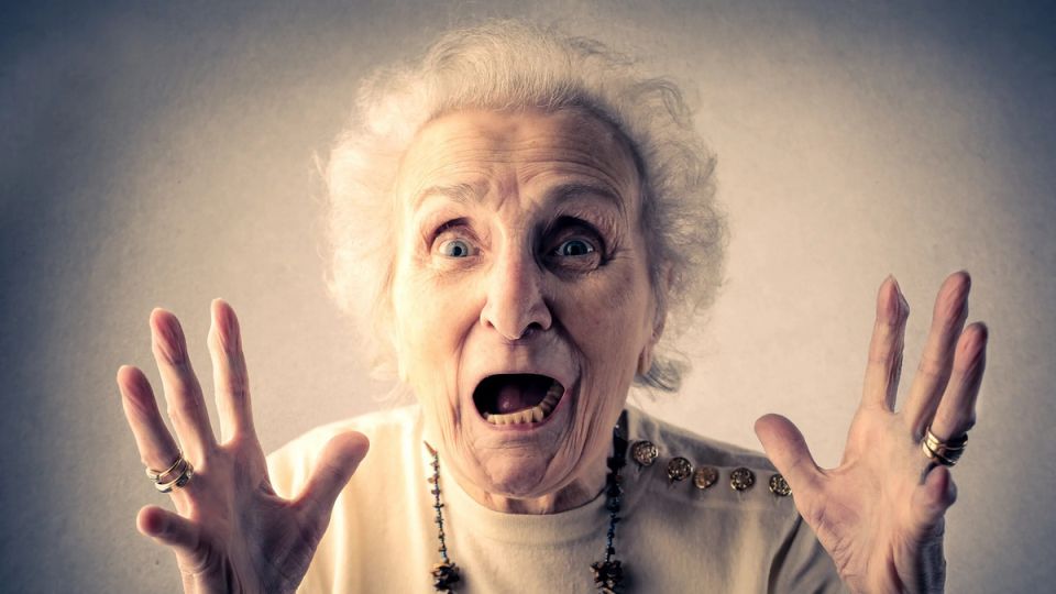 Опасности использования пенсионных карт: что нужно знать