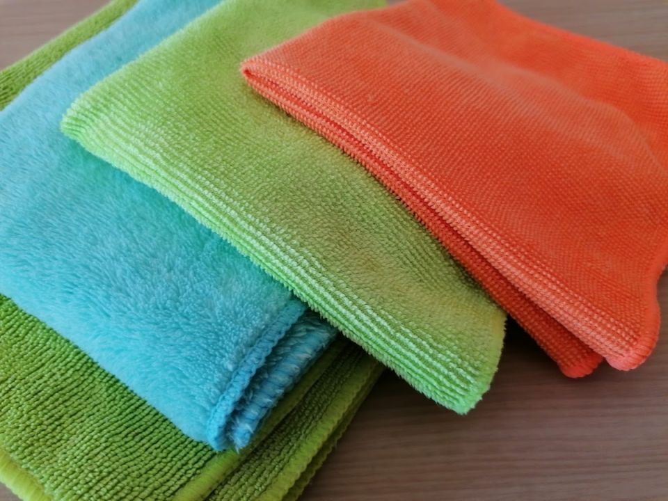 Как сохранить уникальные свойства микрофибры: лучшие советы по уходу