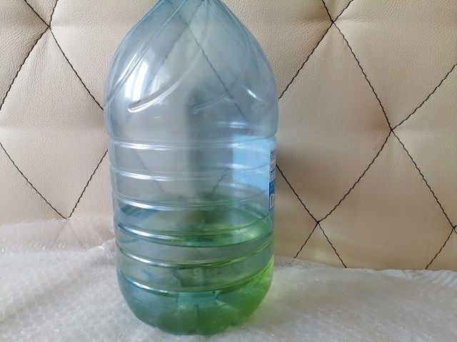 Как вернуть блеск бутыли: эффективные способы борьбы с зелёным налётом