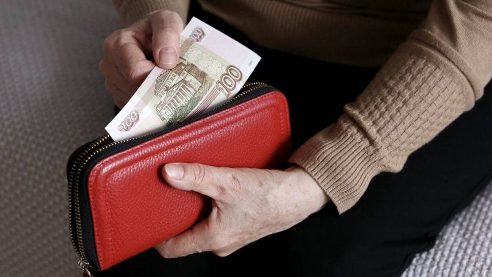 Как обеспечить себе пенсионные 25 тысяч: советы для самозанятых