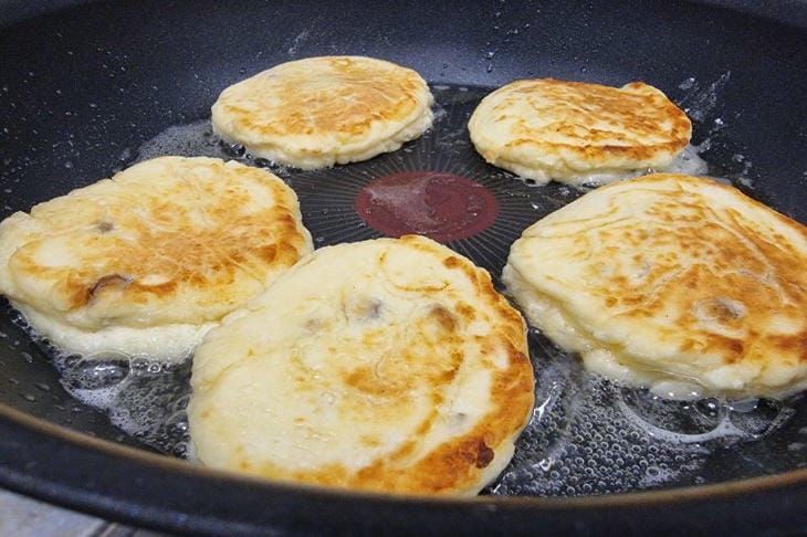 Диетические сырники: секрет идеальной текстуры без муки – как добиться легкости и нежности