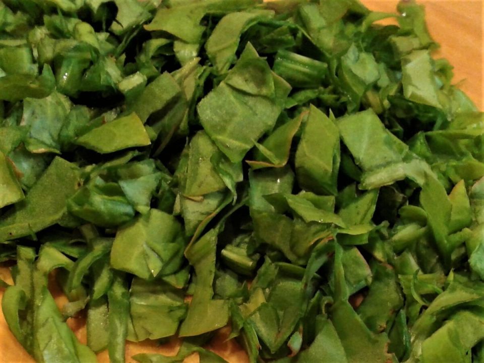 Летний крем-суп со шпинатом и щавелем: легкий и вкусный рецепт