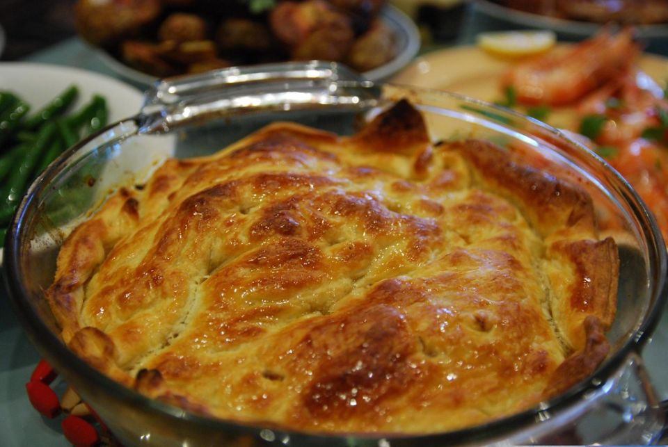 Пирог с лесными грибами и картофелем: осенний кулинарный шедевр