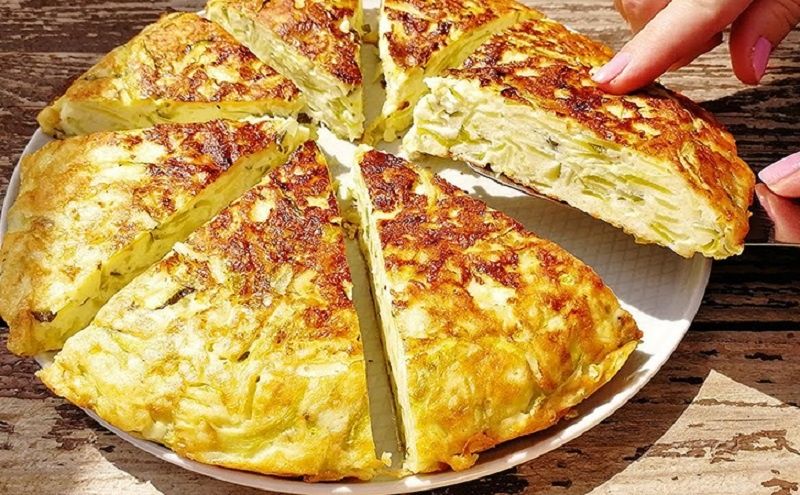 Рецепт кабачкового пирога на сковороде: быстрая и вкусная альтернатива запеканке