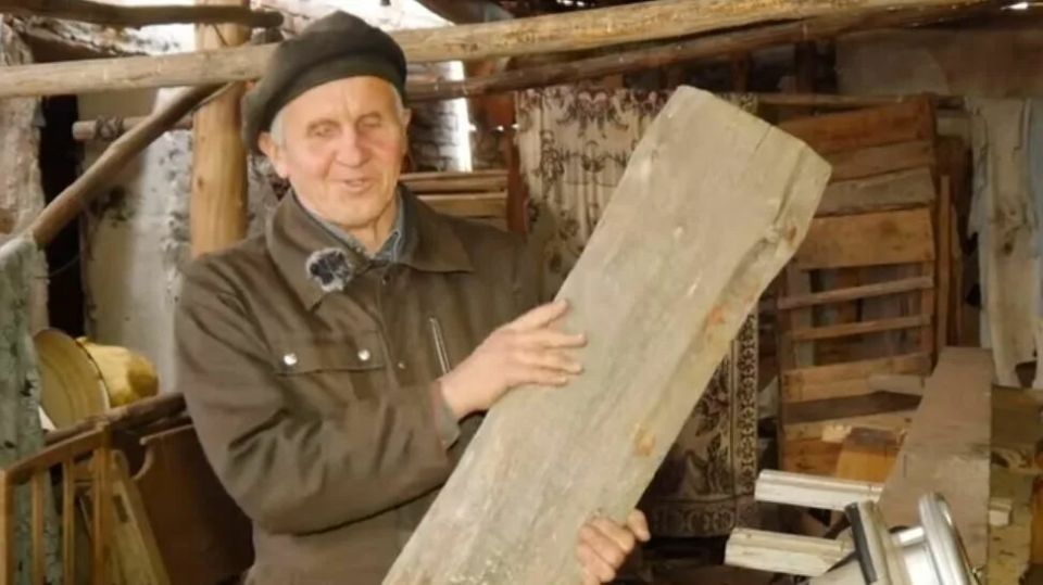 Как пенсионеры прошлого создавали свои дома: история ручного труда