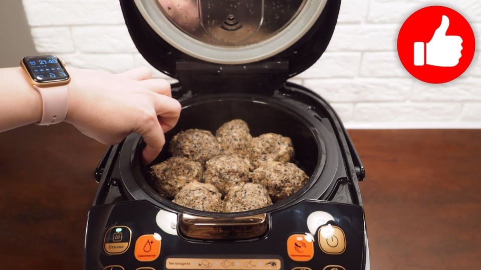 Гурманам на заметку: котлеты с грибами и каша