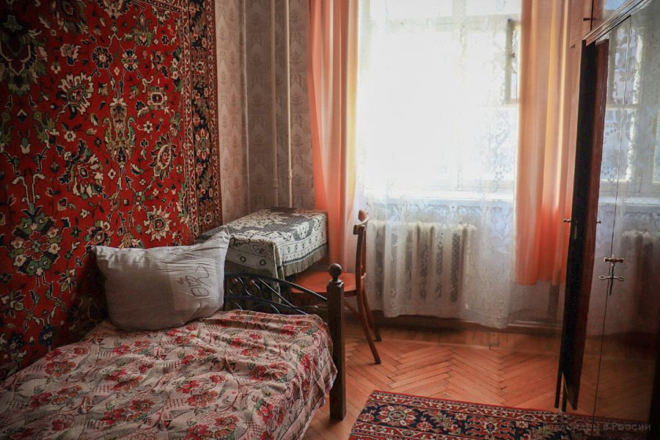 Пенсионеры под угрозой: как опасности на рынке недвижимости ставят под сомнение права владельцев