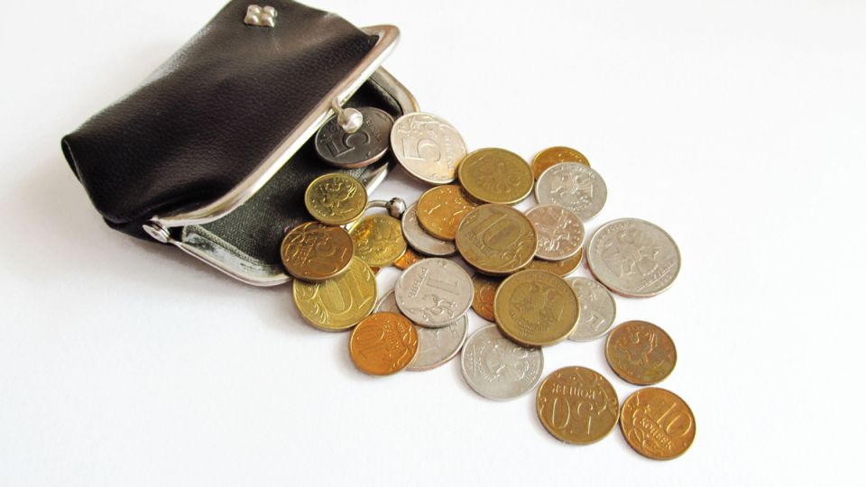 Сразившись с законом: женщина оказалась в полицейском кабинете из-за найденной купюры