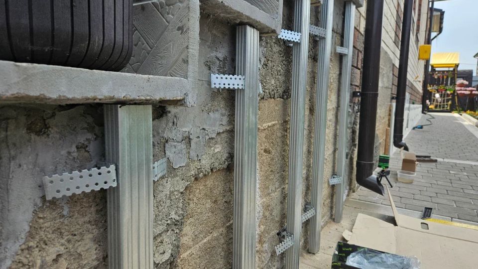 Как эффективно организовать пространство в маленьком хозблоке