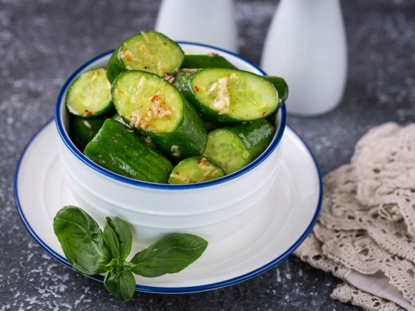 Хрустящие огурцы за десять минут: идеальная закуска к любому столу