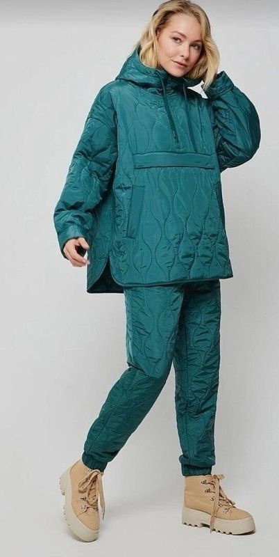 Зимний стиль: уютный стеганый анорак и брюки, которые подойдут всем