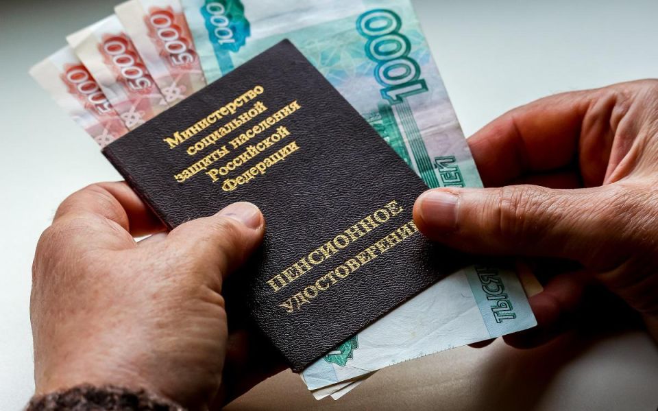 Самозанятость пенсионеров: как не потерять пенсию и что необходимо знать в 2025 году