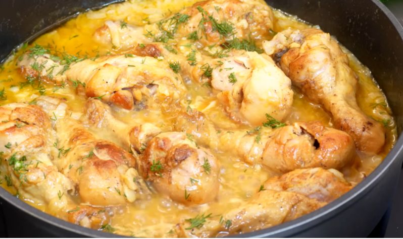 Как правильно добавлять сливки и сметану в блюда: советы, чтобы избежать свертывания