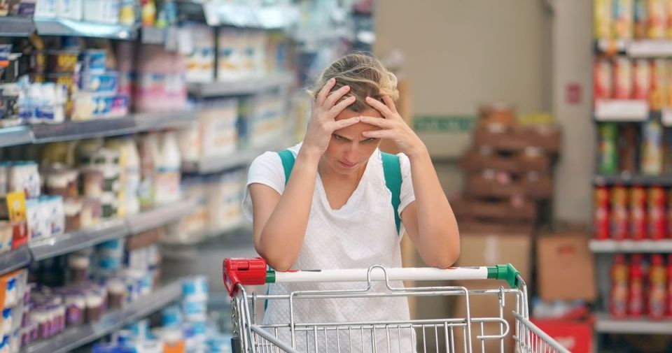 Почему россияне стали считать каждую копейку: экономия или страх будущего?