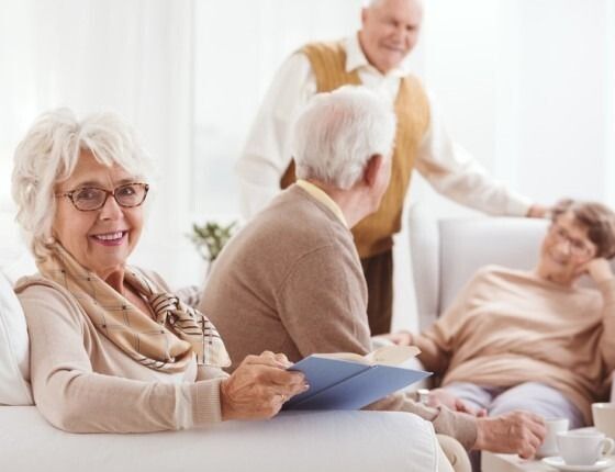 Почему пожилые россияне спешат передать жильё детям: новые тенденции в наследовании