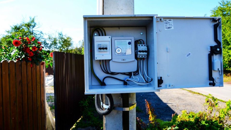 Как существенно сократить расходы на электроэнергию: сельский тариф для дачников