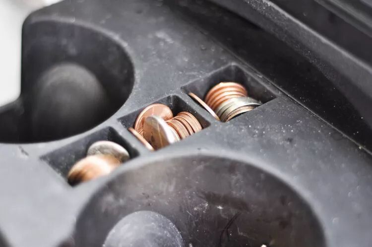 Хранить ли в автомобиле? 10 предметов, от которых лучше избавиться