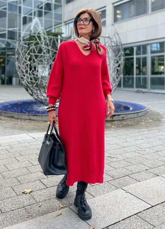 Почему женщины после 60 выбирают трикотаж: стильные идеи для нового гардероба