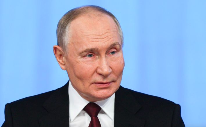 Путин утвердил отмену декларирования доходов госслужащими