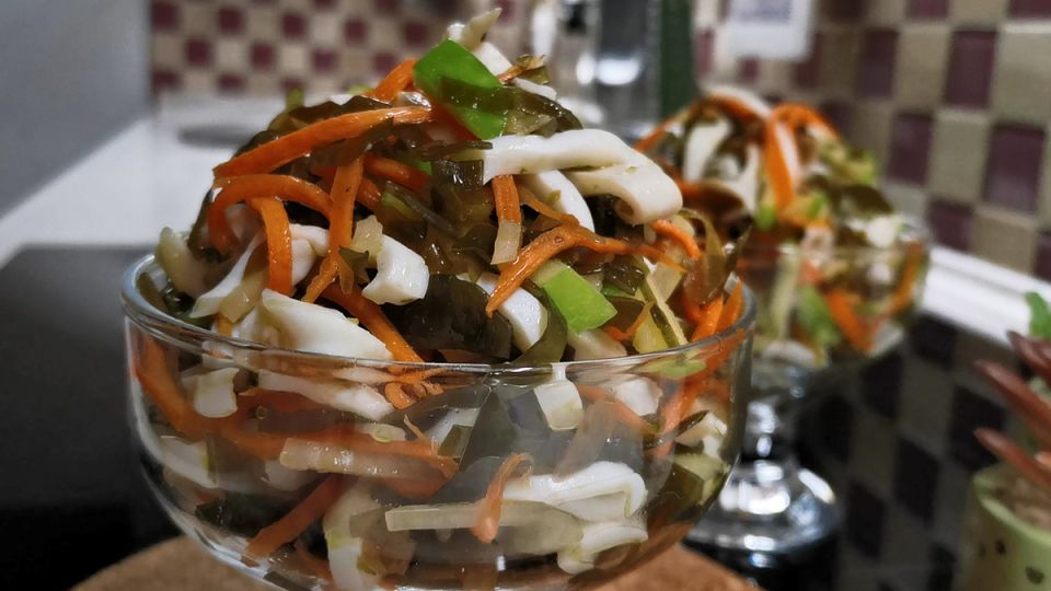 Три дальневосточных салата, которые стоит попробовать